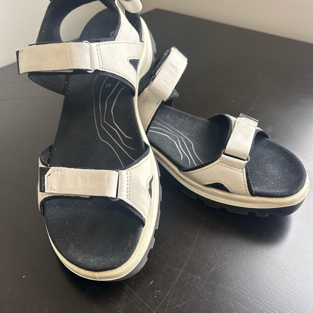 ECCO Yucatan Offroad Sport Yak Leather Sandal Size 41 10 US White Black Like New